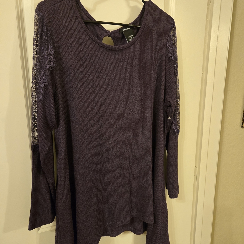 Women's Purple Lace Sleeve Top